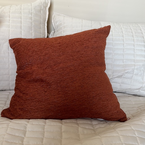 Pillows - Picture 4 of 5